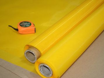 Chine Le NSF examinent la maille jaune de tissu de boulonnage de polyester de 65 pouces avec le type de tissage simple fournisseur